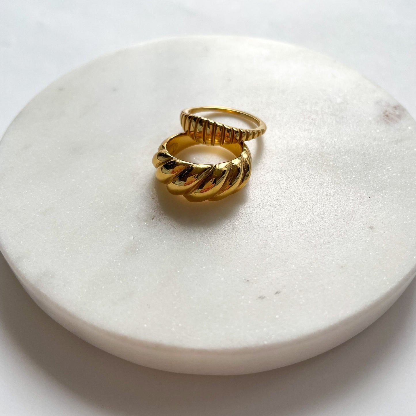 14kt goldener Crossaint Ring