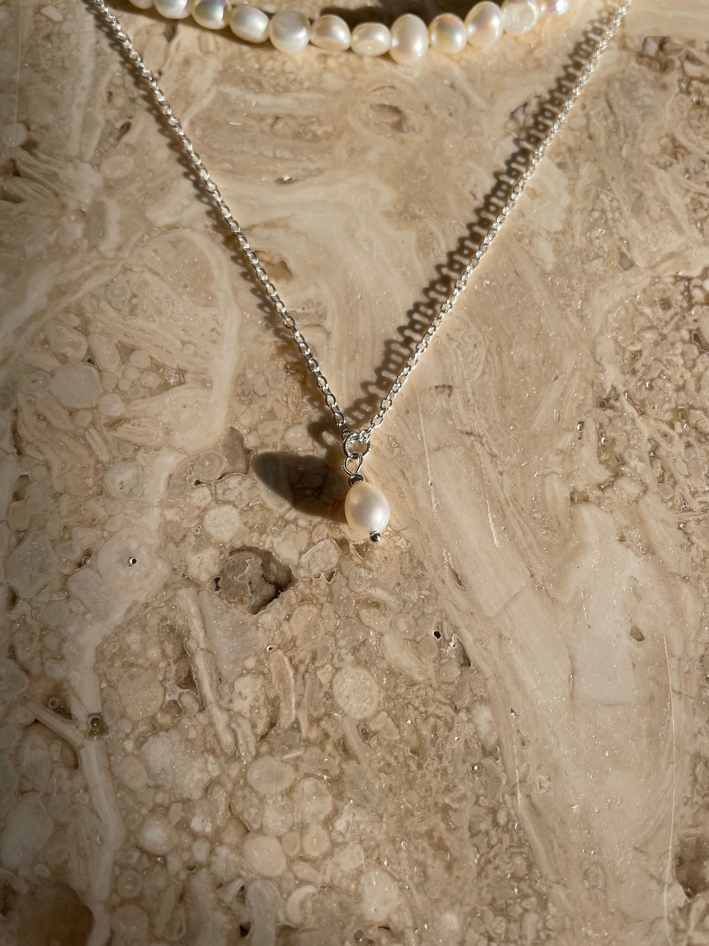Elli Damen Kugeln Filigran Mit Süßwasserzuchtperlen In 925 Sterling Silber Anhaenger Mit Initialen Elli Damen Kugeln Filigran Mit Süßwasserzuchtperlen In 925 Sterling Silber Anhaenger Mit Initialen
